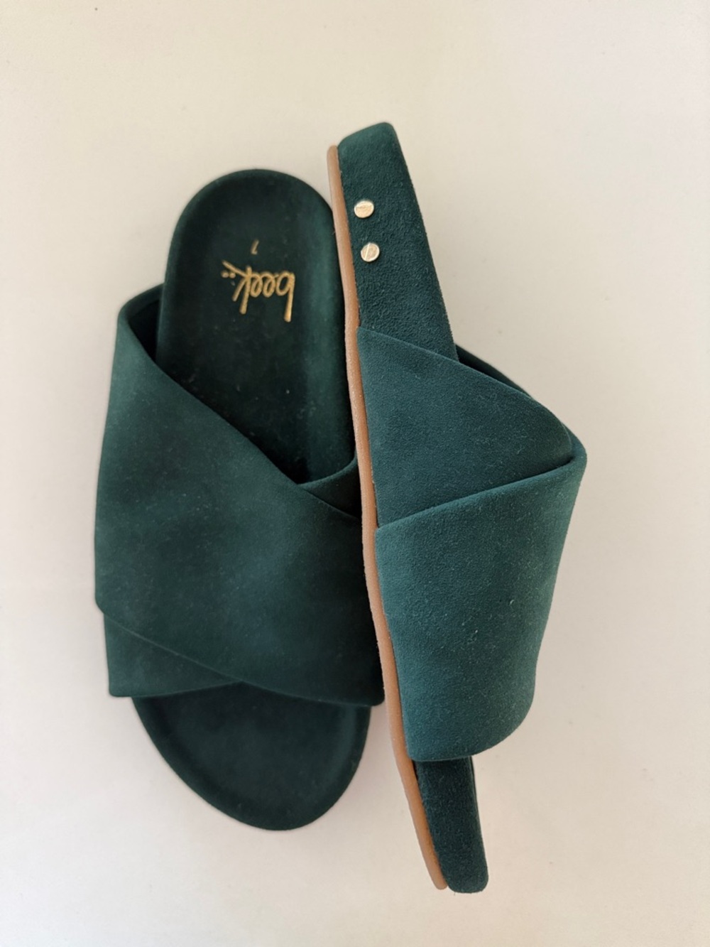 beek Women's Green Suede Crisscross Slide Mules size 7 - Picture 4 of 5